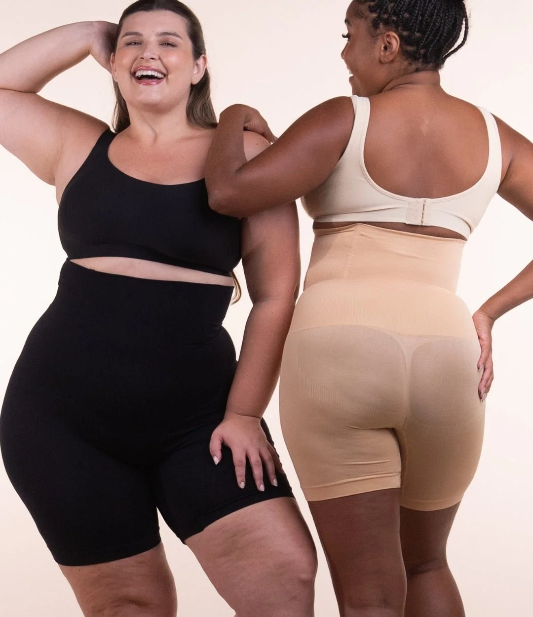 Shorts Modelador VELMORA na cor bege